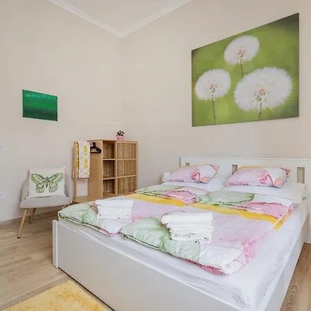 Spacious With 2 Bedrooms In Buda 2a Apartment Budapest