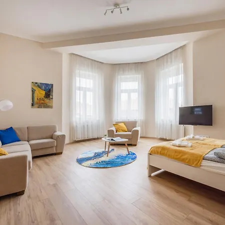 Spacious With 2 Bedrooms In Buda 2a Apartment Budapest