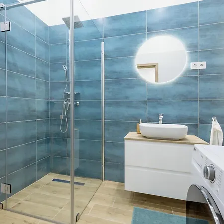 Spacious With 2 Bedrooms In Buda 2a Apartment Budapest