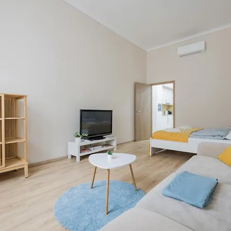 Stylish New With 2 Bedrooms In Buda 2 Apartment Budapest