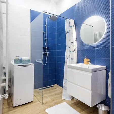 Stylish New With 2 Bedrooms In Buda 2 Apartment
