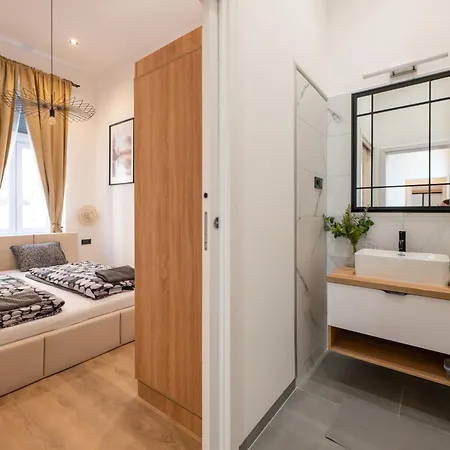 Wesselenyi-w31-modern 3 Bedroom Apartment *