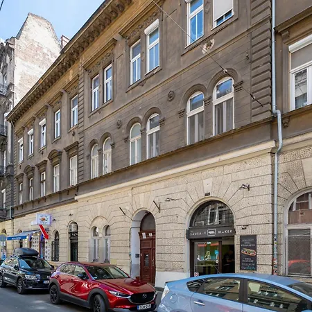 Wesselenyi-w31-modern 3 Bedroom Appartement