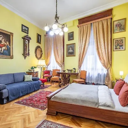 Apartment Ultra Location *