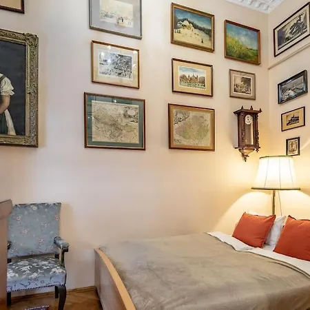 Apartment Rakoczi