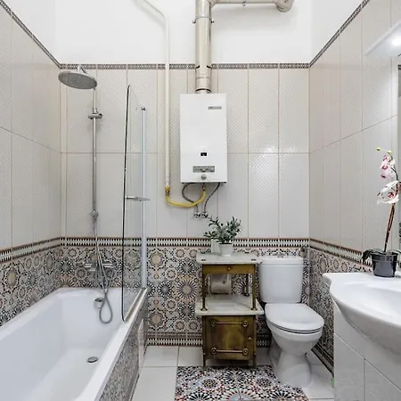 Rakoczi Apartment *
