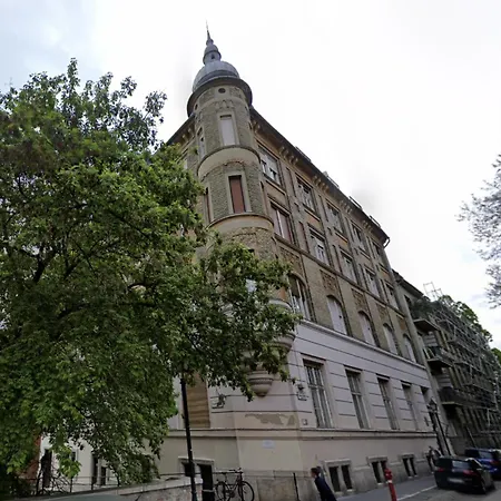 Buda Batthiany Square, 6 Apartment Budapest