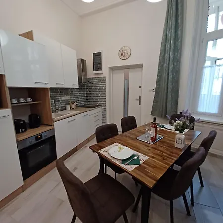 Palace2 * Budapeszt
