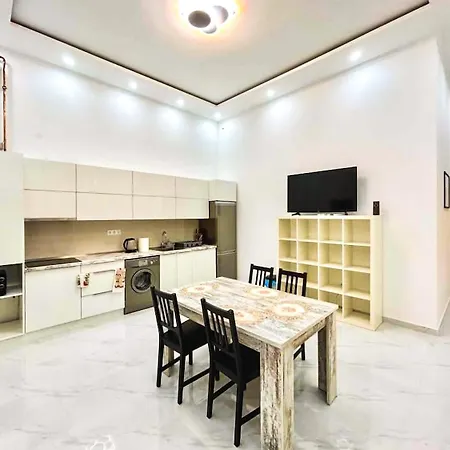 Stylish Haven In The Center Apartment *