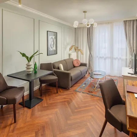 Otel Queen's Court & Budapeşte