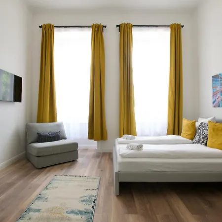 Apartment Standard By Hi5- Rakoczi