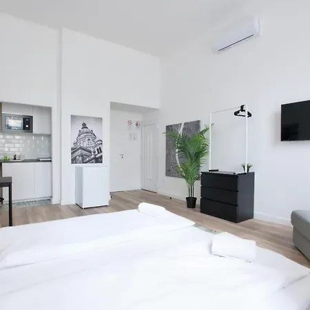 Apartment Standard By Hi5- Rakoczi *