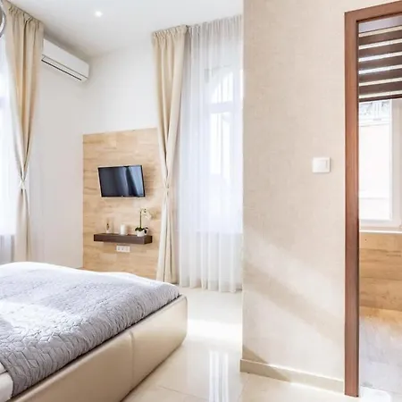 Splendid Perfectly Located Flat With Sauna Apartament *