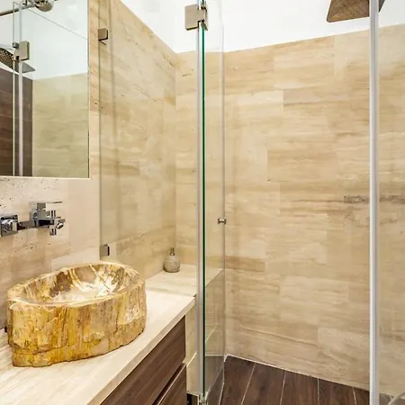 Apartament Splendid Perfectly Located Flat With Sauna *