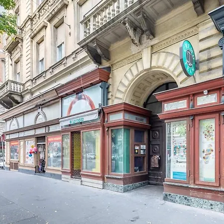 Splendid Perfectly Located Flat With Sauna Apartament *