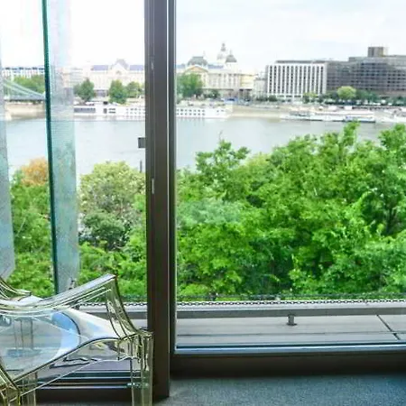 Lanchid 19 Design 4* Budapest