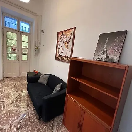 The 5-bedroom Downtown * Boedapest