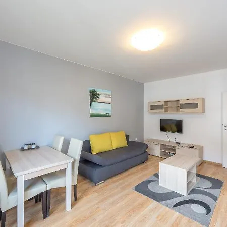 Lejlighedshotel Corvin Plaza &