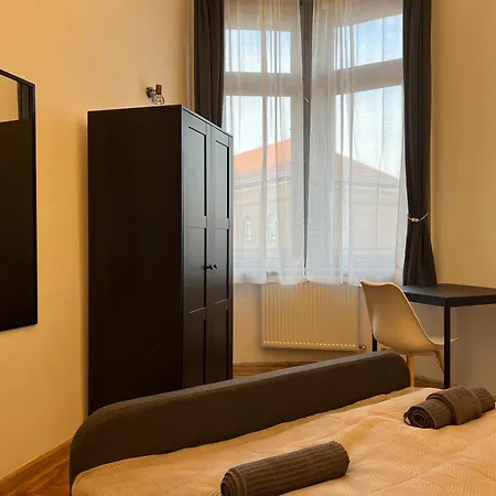 F14 Apartment