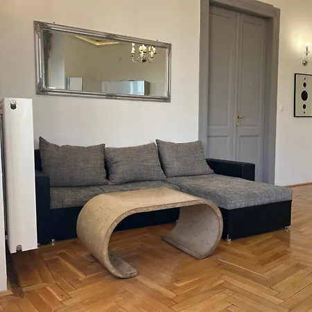 F14 Apartment