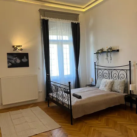 Apartment F14 Budapest