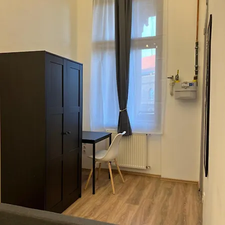 F14 Budapest