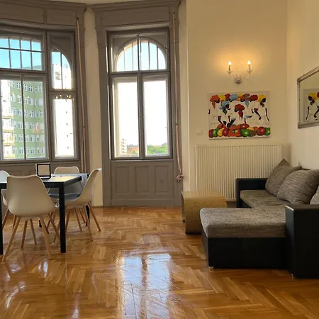 Apartment F14 *