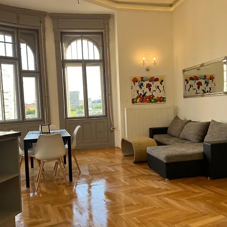 F14 Budapest