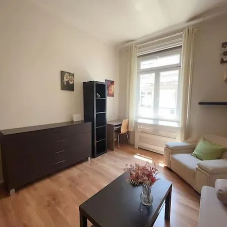 Apartment Diamond By The Church *