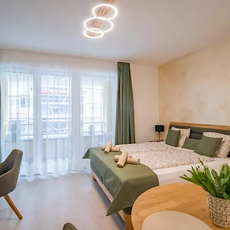 Japandi Apartment, Free Parking Apartment *