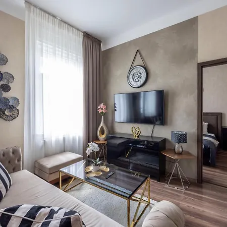 Apartment Luxurious Elizabeth St With Sauna Budapest