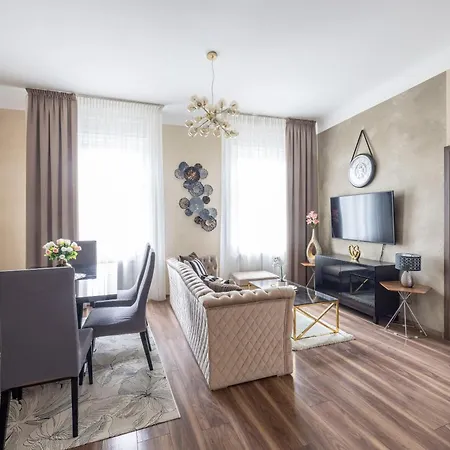 Luxurious Elizabeth St With Sauna