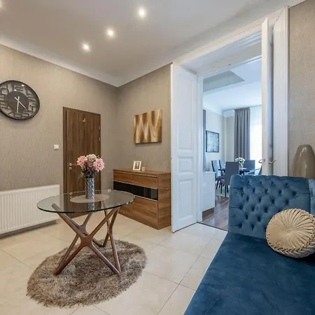 Apartment Luxurious Elizabeth St With Sauna *