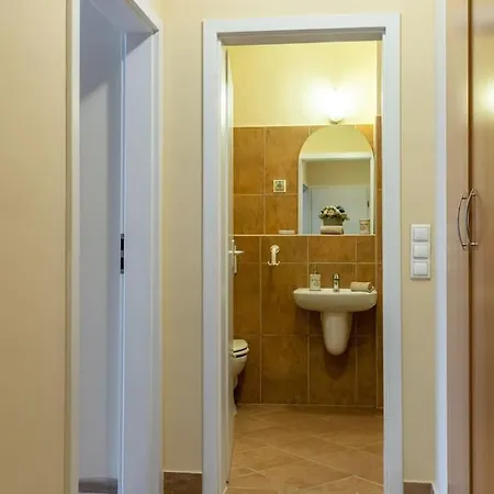 Free Parking Apartment