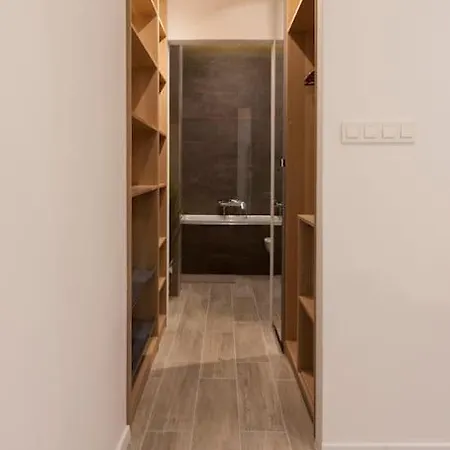 Apartment Scandinavian - By The Opera *