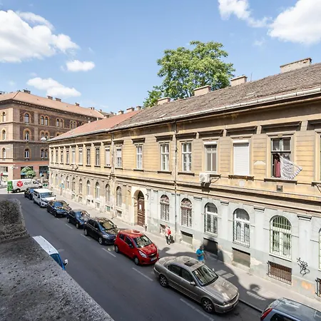 Crystal Cove 2-bdr * Budapest