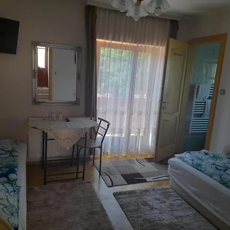 Vendégház Aranyeső Csorbai