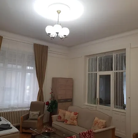 Apartman River Center