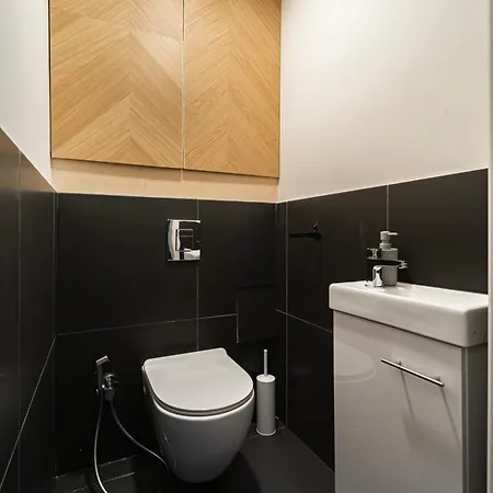 Luxurious Prestige On The St Stephen Road *