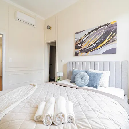 Luxurious Prestige On The St Stephen Road Budapest
