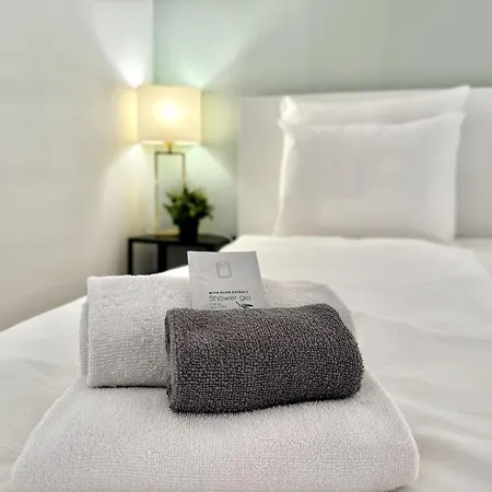 Apartment Standard By Hi5- Downtown Jungle Budapest