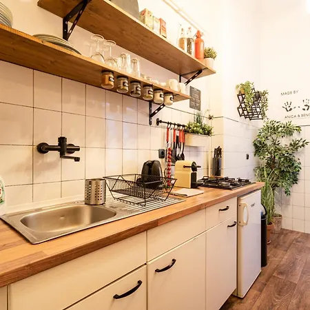 City-zen Haven - 2 Bedroom, 61 Sqrm Apartment Budapest