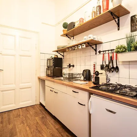Apartment City-zen Haven - 2 Bedroom, 61 Sqrm Budapest