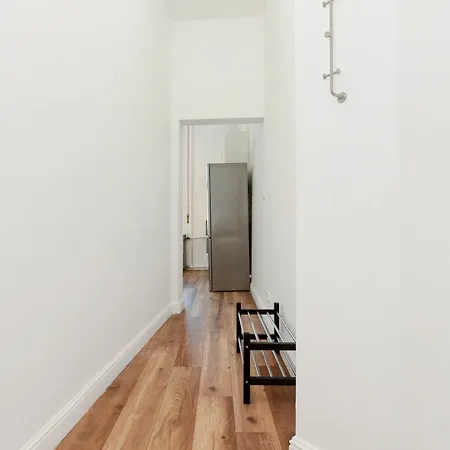 Apartment 1nk *