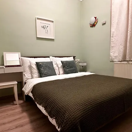 Spacious And Stylish Jokai * Budapest
