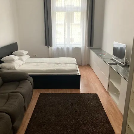 Voeroesmarty Downtown Apartment