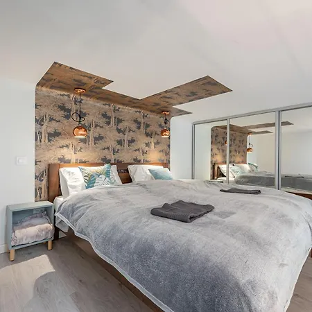 Apartament District 6th Sense *