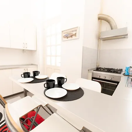 Danube Dwelling Aulich Utca 3
