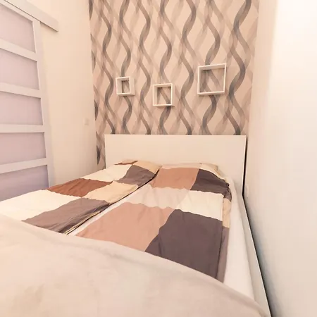 Apartament Danube Dwelling Rozsa 99 *
