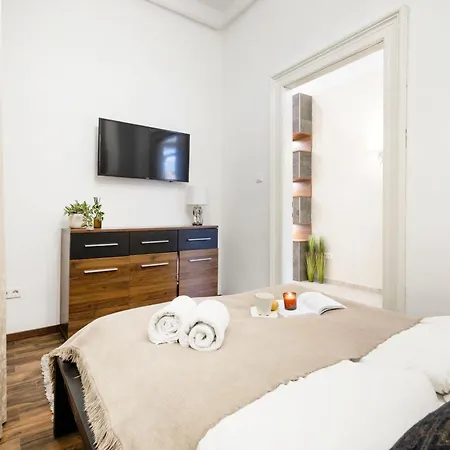 Apartment Discover Your Retreat-walk To Parliament *
